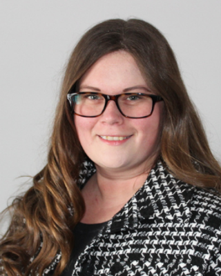 Photo of Alesha Phillips - Alesha Phillips I Anxiety, Career, Burnout, Registered Psychotherapist (Qualifying), Career, Anxiety, Low $