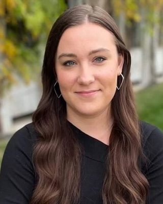 Photo of Tess De Vries, Marriage & Family Therapist Associate in Rancho Cucamonga, CA