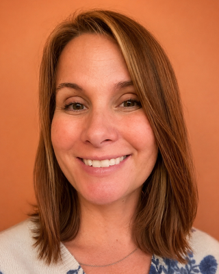 Photo of Ana Mahoney, Pre-Licensed Professional