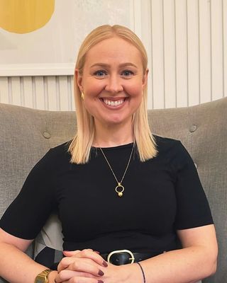 Photo of Chloe Harrison, Psychotherapist, MBABCP