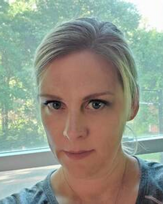 Photo of Noelle Gunzburg, Clinical Social Work/Therapist