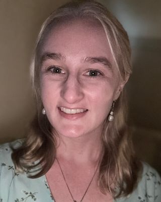 Photo of Sarah Kaczenski, Clinical Social Work/Therapist, MSW, LICSW