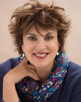 Photo of Iris Herrero, Psychologist in San Francisco, CA