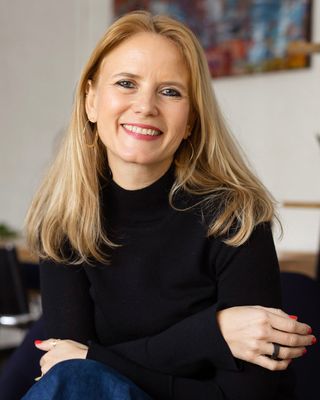 Photo of Anja Trenkle, Psychotherapist in E1, England