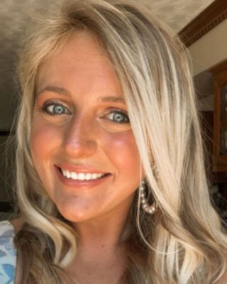 Photo of Madison May, Pre-Licensed Professional, LCMHCSA