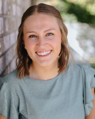 Photo of Kayla Barnett, LCSW, Clinical Social Work/Therapist