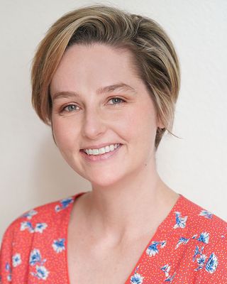 Photo of Caroline Taylor, Marriage & Family Therapist in Glendale, CA