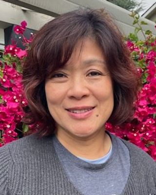 Photo of Yi-Ju Lin, Marriage & Family Therapist, RN, LMFT
