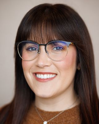 Photo of Taylor Barragan, Psychiatric Nurse Practitioner, PMHNP, LMFT, PMH-C