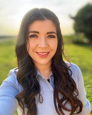 Photo of Mariana Gonzalez Torres, Marriage & Family Therapist, LMFT, LPCC