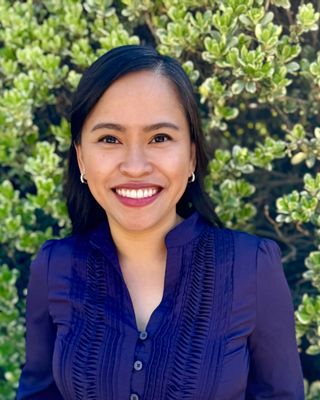 Photo of Carol De Guzman, Psychiatric Nurse Practitioner, PMHNP, FNP-C