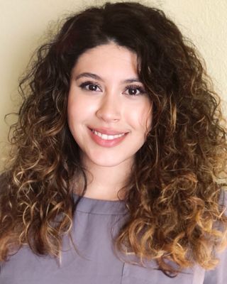 Photo of Genesis Alatorre, Counselor in Bellevue, WA