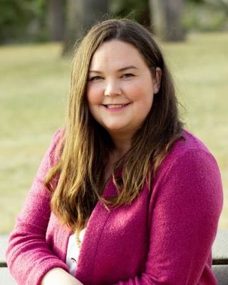 Photo of Vanessa Mindy Fingland, Counsellor, CT, MPCC
