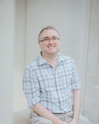 Photo of Chris Carden, Psychologist, PhD, HSP-P