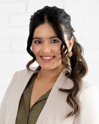 Photo of Jasmine Chadha, Pre-Licensed Professional