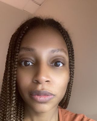 Photo of Ebony Gums, Clinical Social Work/Therapist, MSW, LICSW