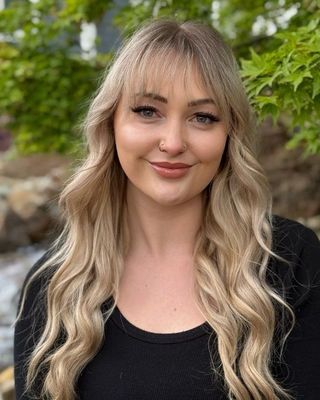 Photo of Kierra McComb, Marriage & Family Therapist Associate, AMFT