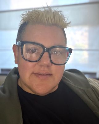 Photo of Sam Brightwell, Counsellor, MNCPS Acc.