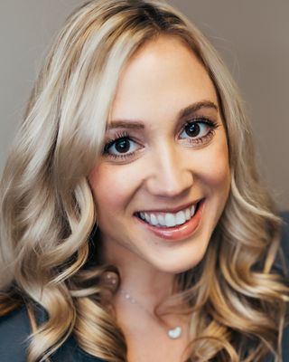 Photo of Gia Peckhart, Licensed Professional Counselor in Naperville, IL