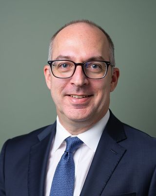 Photo of Ian L. Pritchard, Psychologist, MA, PhD