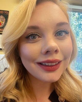 Photo of Ashley Casto, Clinical Social Work/Therapist, LISW