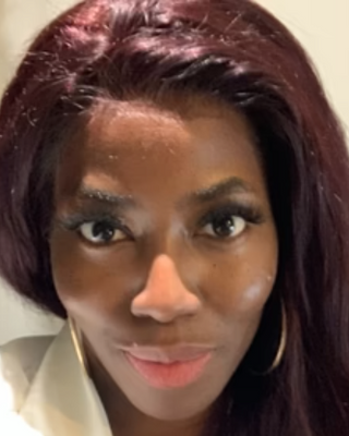 Photo of Faridah Mumin, Psychiatric Nurse Practitioner, PMHNP