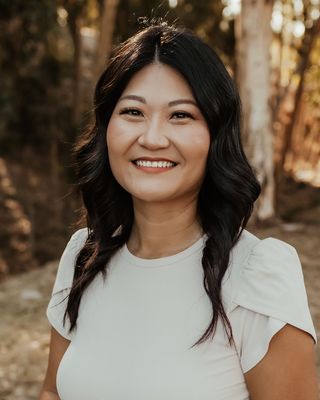 Photo of Lannie Lee, LMFT, Marriage & Family Therapist