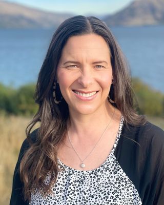 Photo of Deb Phillips, Counsellor