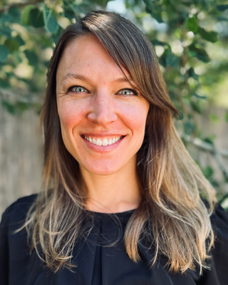 Photo of Julia Raffaini, Marriage & Family Therapist, MA, LMFT