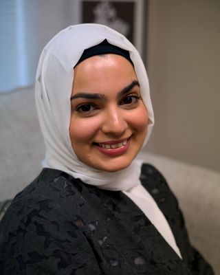 Photo of Mahtaab Manekia, Marriage & Family Therapist Intern, MS