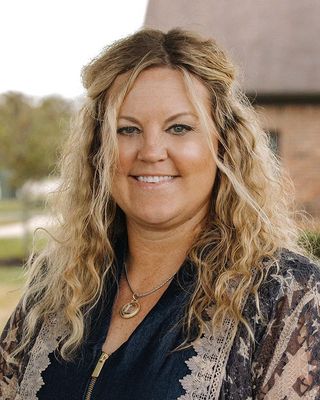 Photo of Leslie Lux-Baute, Licensed Mental Health Counselor Associate, MA, LMHCA