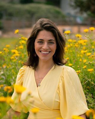 Photo of Bruchy Moskovics, Clinical Social Work/Therapist, LCSW, CCLS