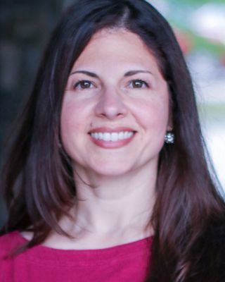 Photo of Lauren Deaven, Creative Arts Therapist, LCAT, CLAT, ATR-BC®