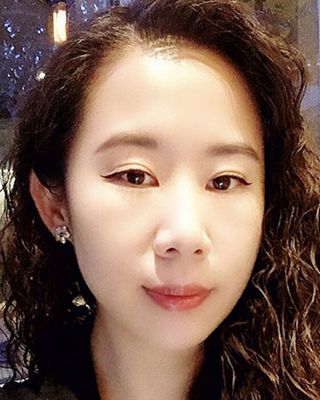 Photo of Youwen Hu, Psychiatric Nurse Practitioner, PMHNP