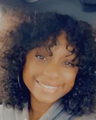 Photo of Naesha Wells, Marriage & Family Therapist, LMFT