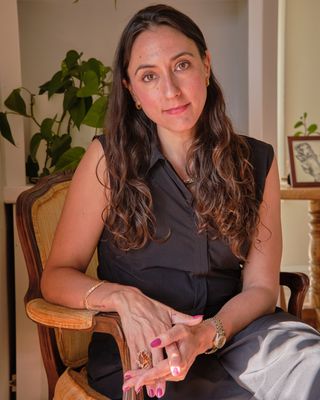 Photo of Samantha Gennuso, Marriage & Family Therapist, LMFT, MA