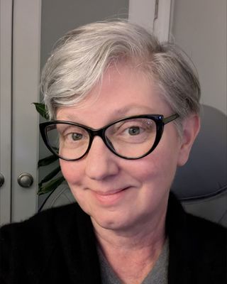 Photo of Manda Miles, Clinical Social Work/Therapist, LICSW