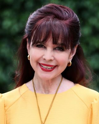 Photo of Ligia M Houben, MA, CGC, CPC, FT, CHT