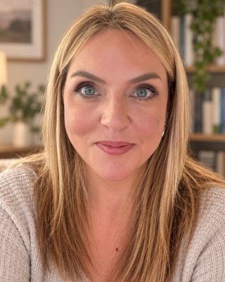 Photo of Hazel Huismans, Counsellor, MNCPS Acc.