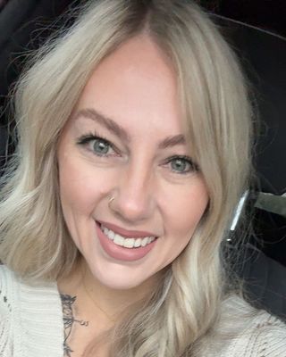 Photo of Alicia Jarvis, Marriage & Family Therapist, LMFT