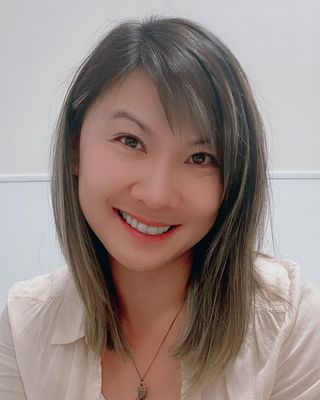 Photo of Esther Leung, Registered Social Worker in Edmonton, AB
