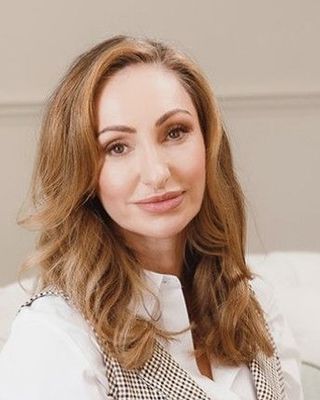 Photo of Sara Faragher, Counsellor, MBACP