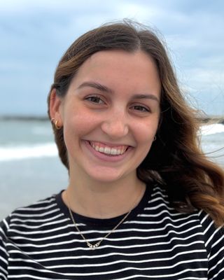 Photo of Elizabeth Allen, Art Therapist, LCPAT, LPC, LGPC, ATR-BC