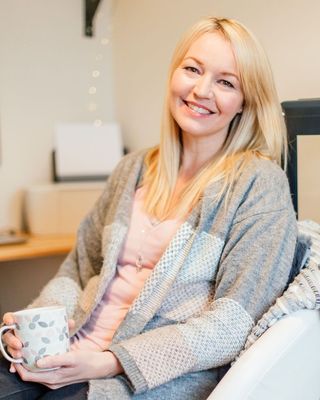 Photo of Ruth Hassard, Counsellor, MSc, MBACP Accred