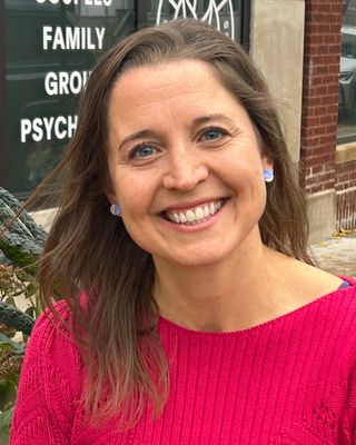 Photo of Kristen Sweas Fenton, Clinical Social Work/Therapist in Oak Park, IL