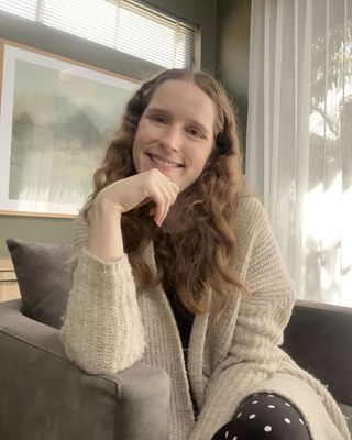 Photo of Emma McIntosh, Psychologist, MPsych, PsyBA - Clin. Psych