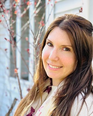 Photo of Elizabeth Blake, Marriage & Family Therapist Associate, MA, AMFT