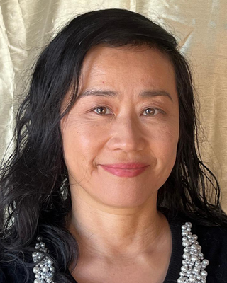 Photo of Suji Yamauchi, Marriage & Family Therapist, LMFT