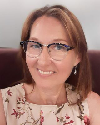 Photo of Julie Dickson, Psychotherapist, MBABCP