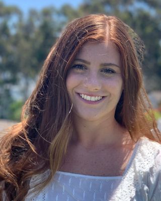 Photo of Samantha Vellozzi, Marriage & Family Therapist, LMFT